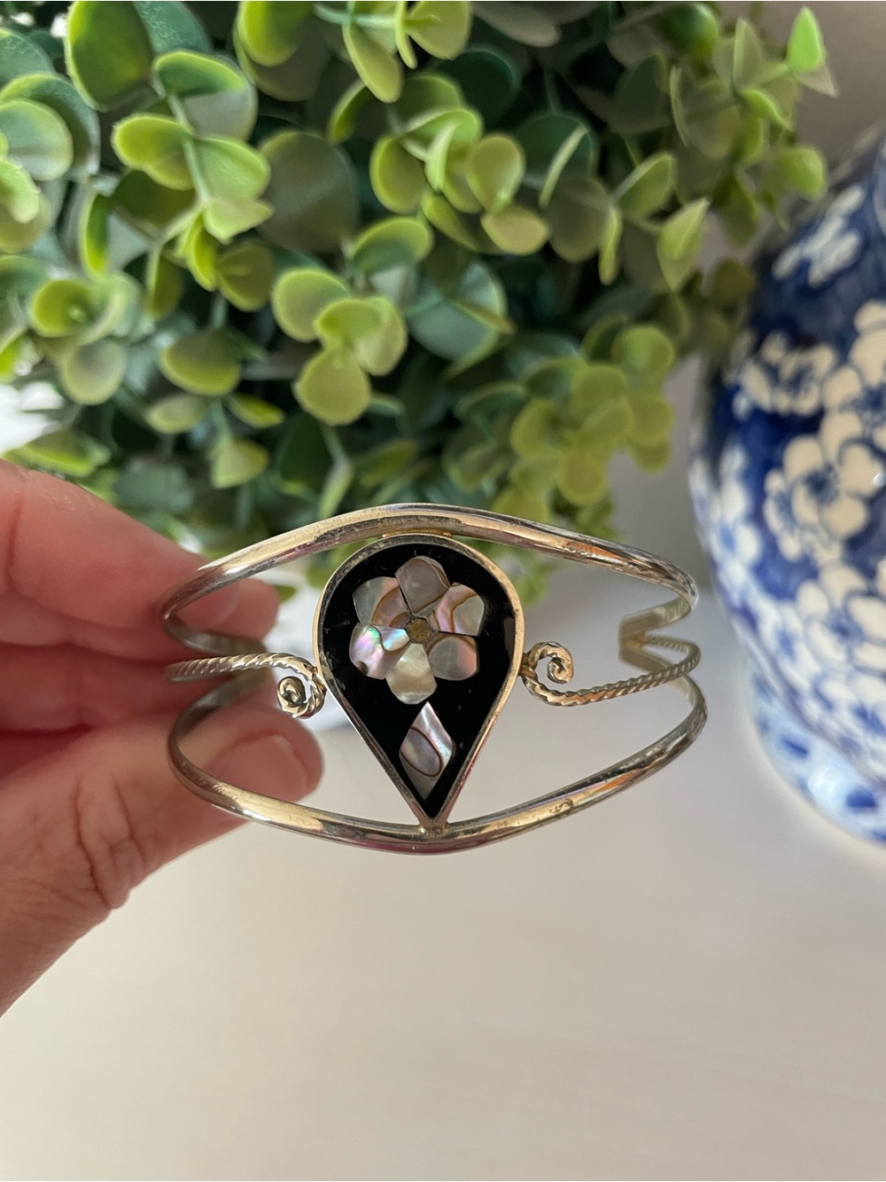 Vintage Alpaca Mexico Mother Pearl Tear Drop Inlay Cuff Bracelet Black White